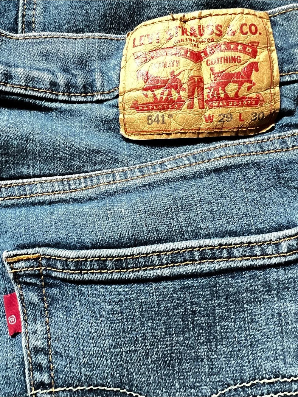 Levi’s 541 Athletic Fit Taper Blue Jeans 29X30 Stretch Denim
